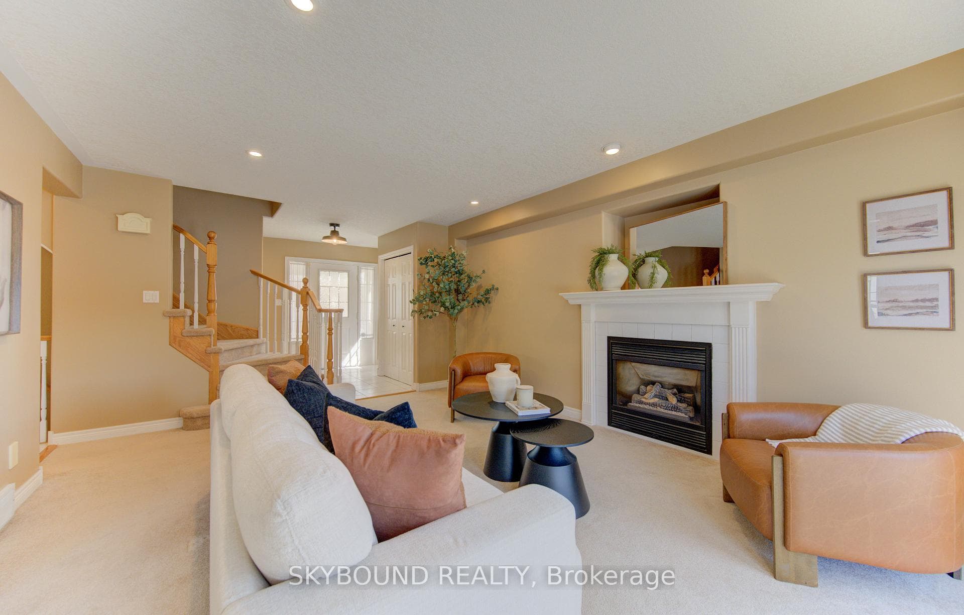 179 Bridgewater Crescent photo 8