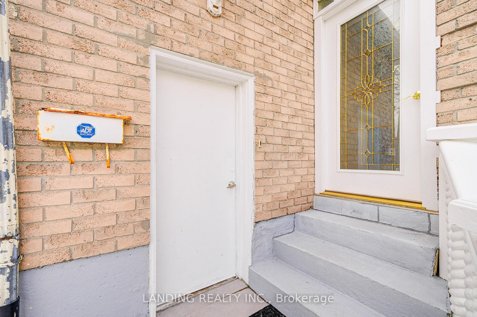 110 Cimmaron Street photo 33