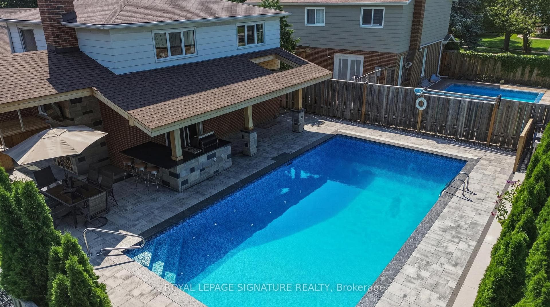 1843 Stonepath Crescent photo 44