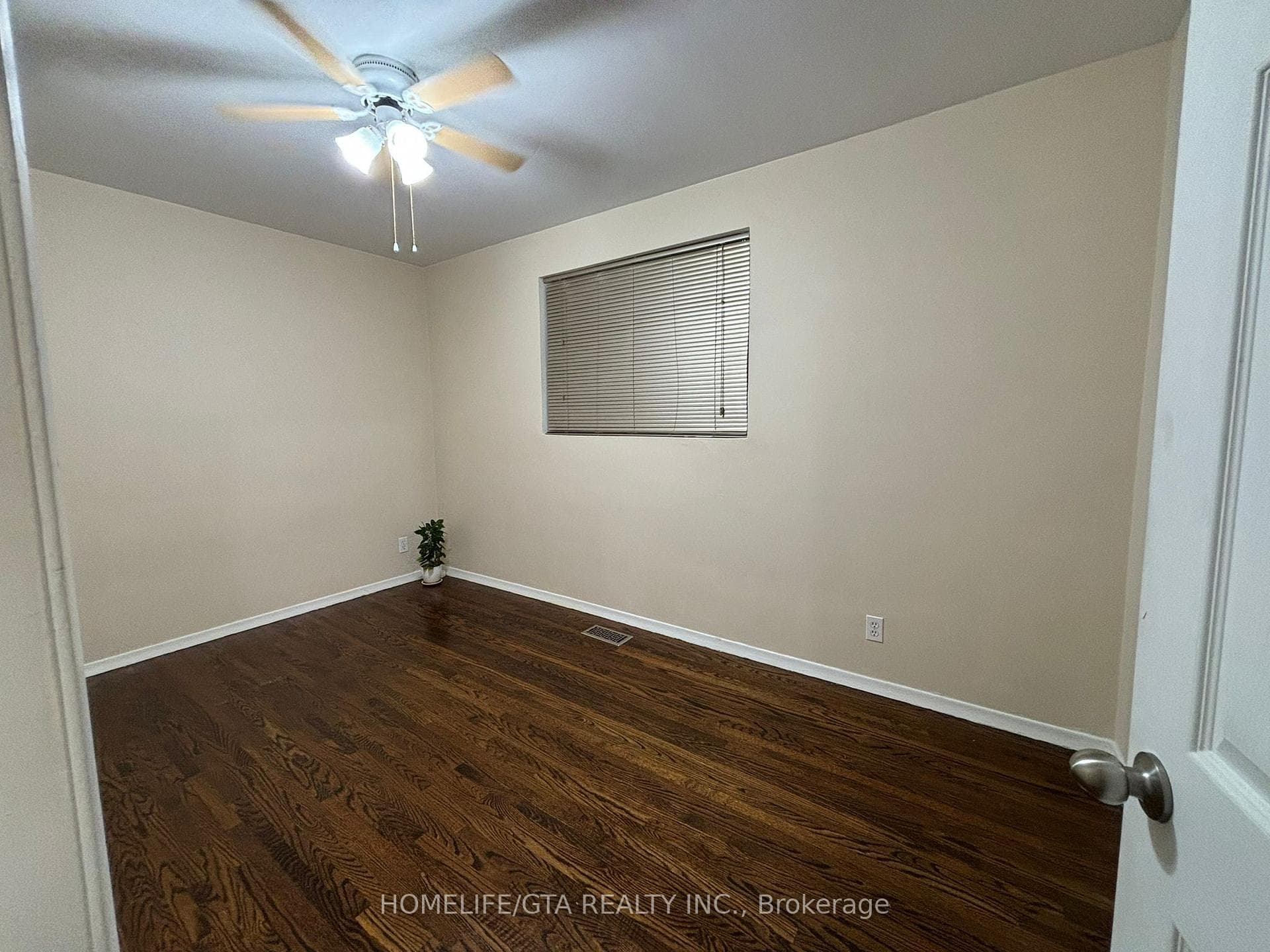 113 Cultra Square Unit Upper photo 11