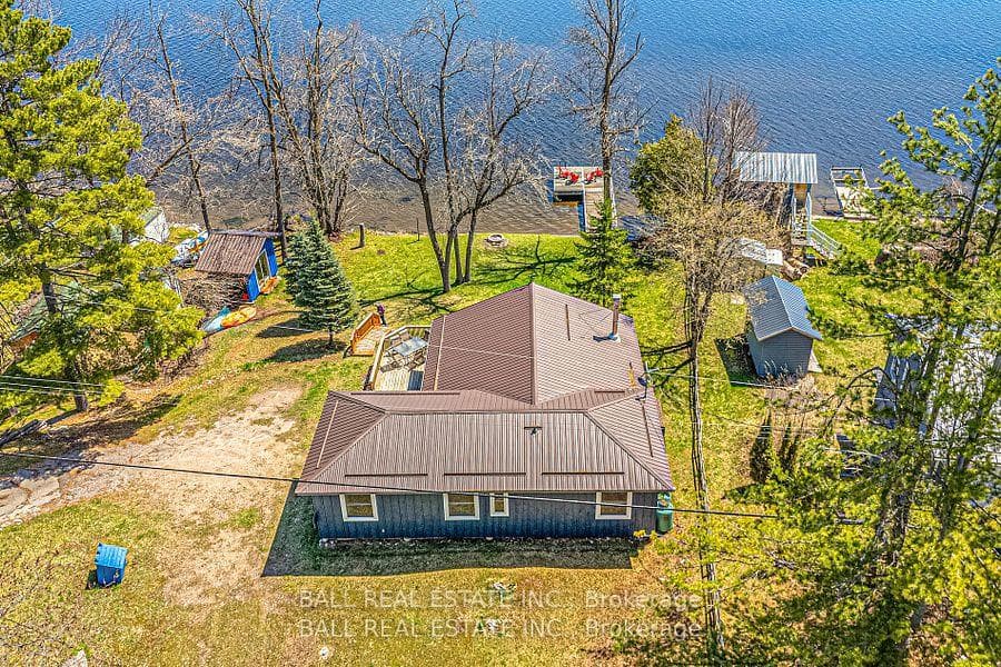 1851 Young's Point Road photo 45
