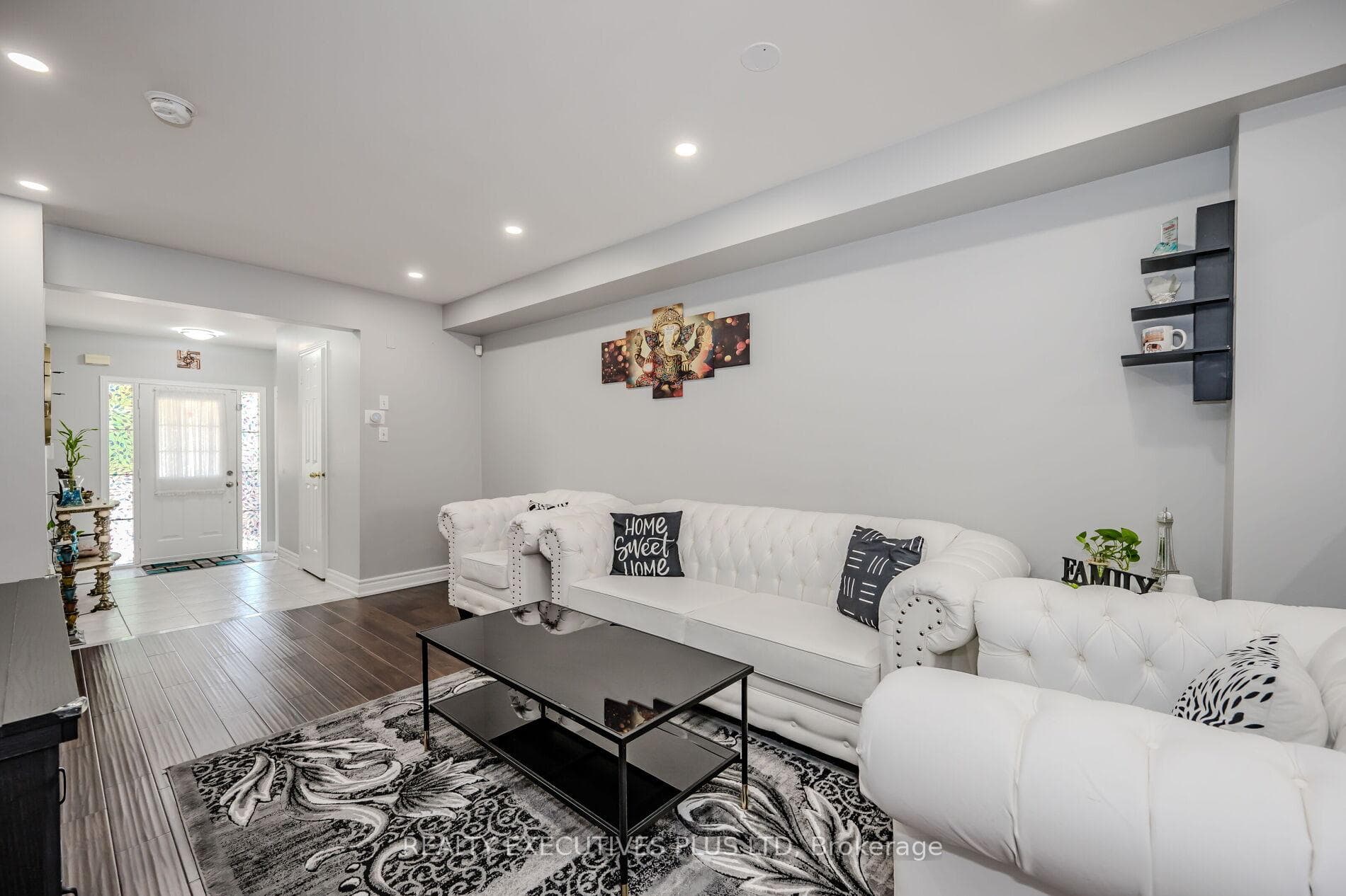 58 Timbertop Crescent photo 8