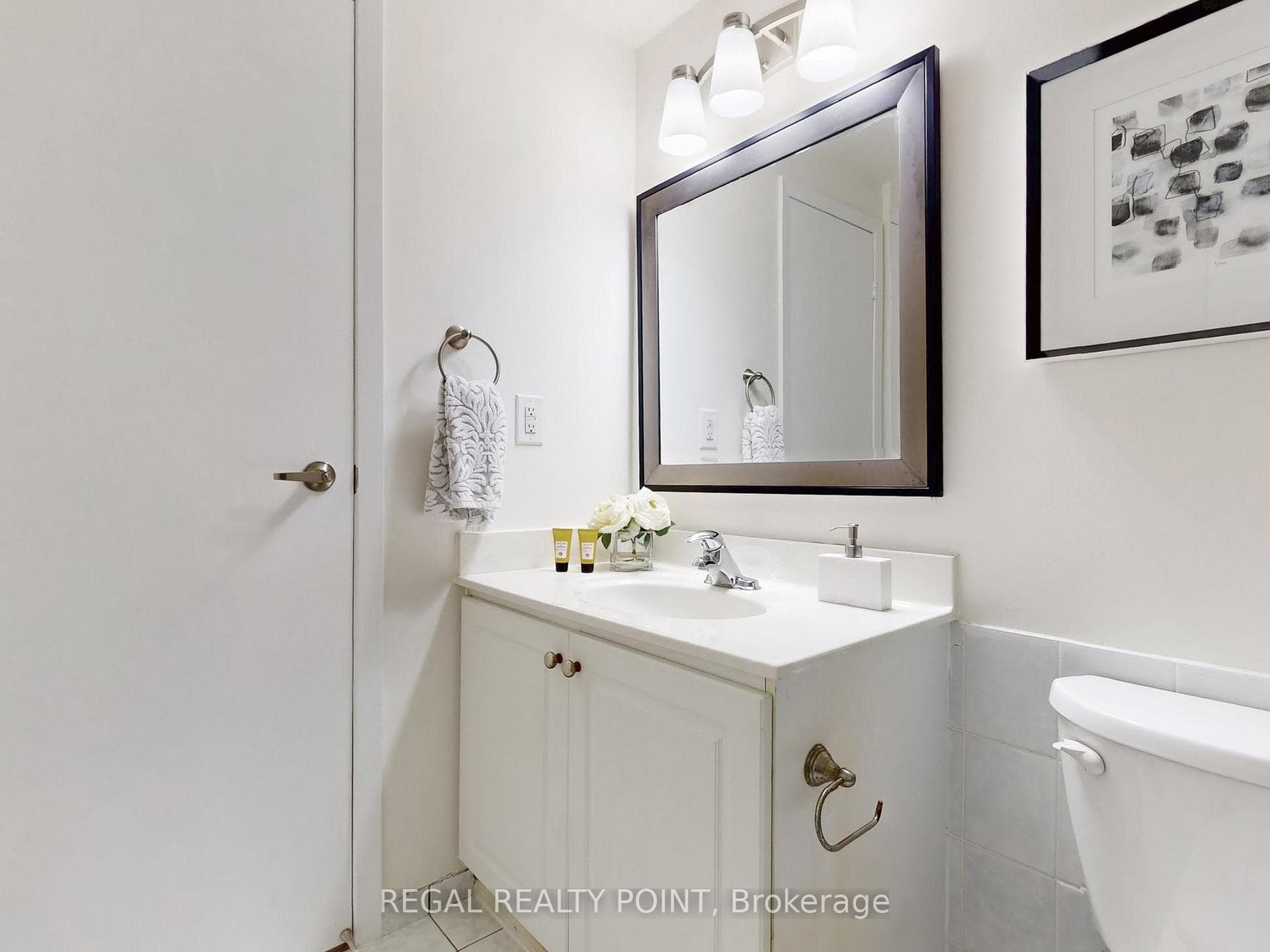 100 Bridletowne Circle Unit 63 photo 24