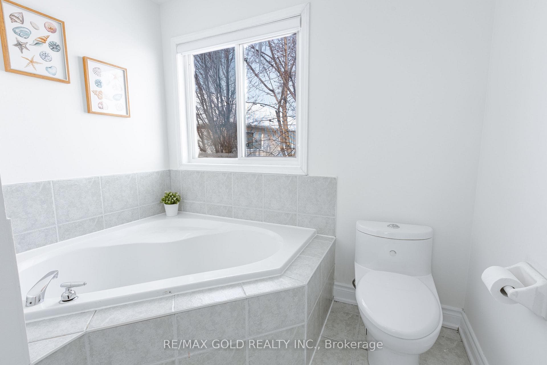 48 Keats Terrace photo 22
