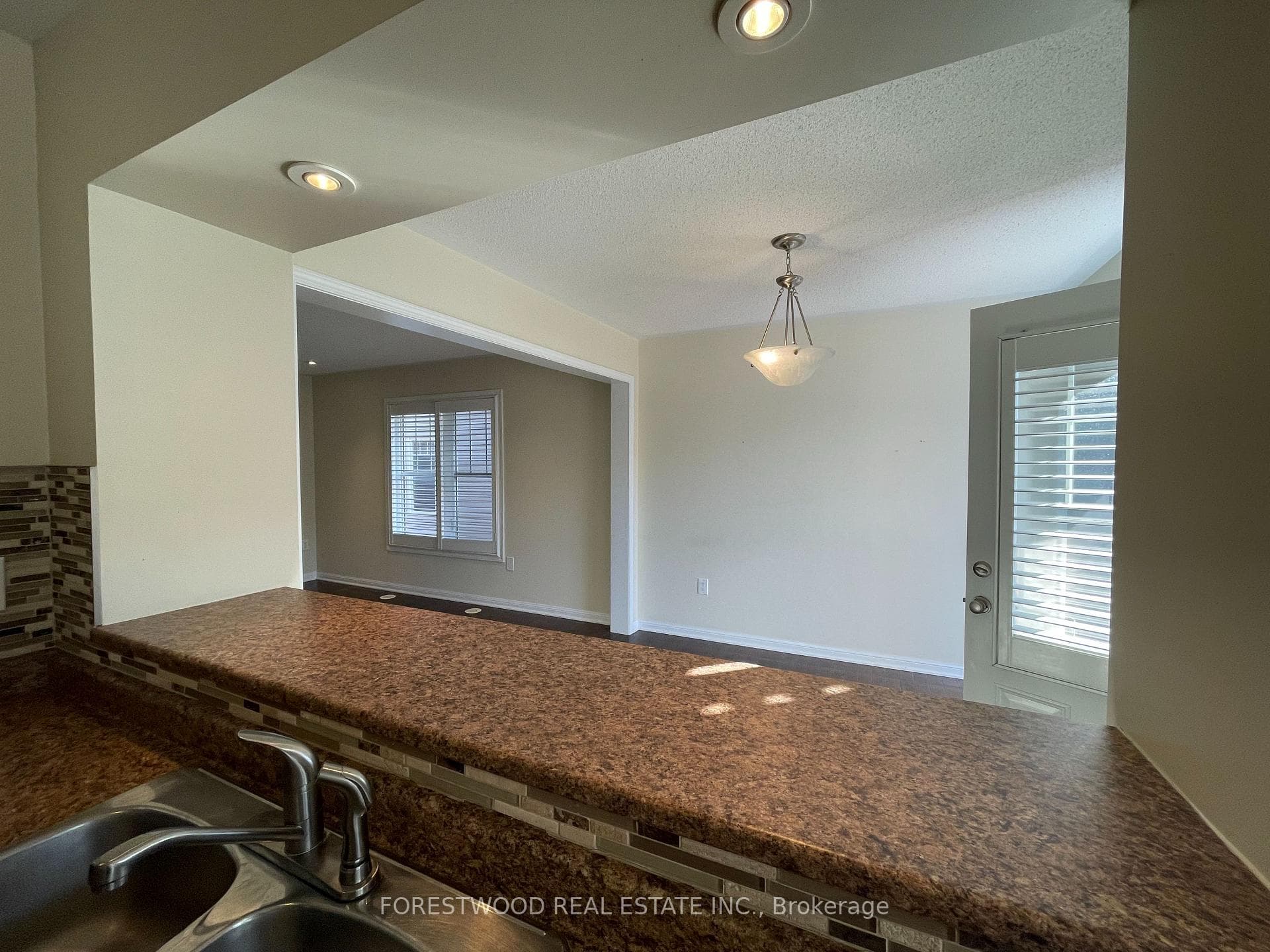 272 wetenhall landing Lane photo 12