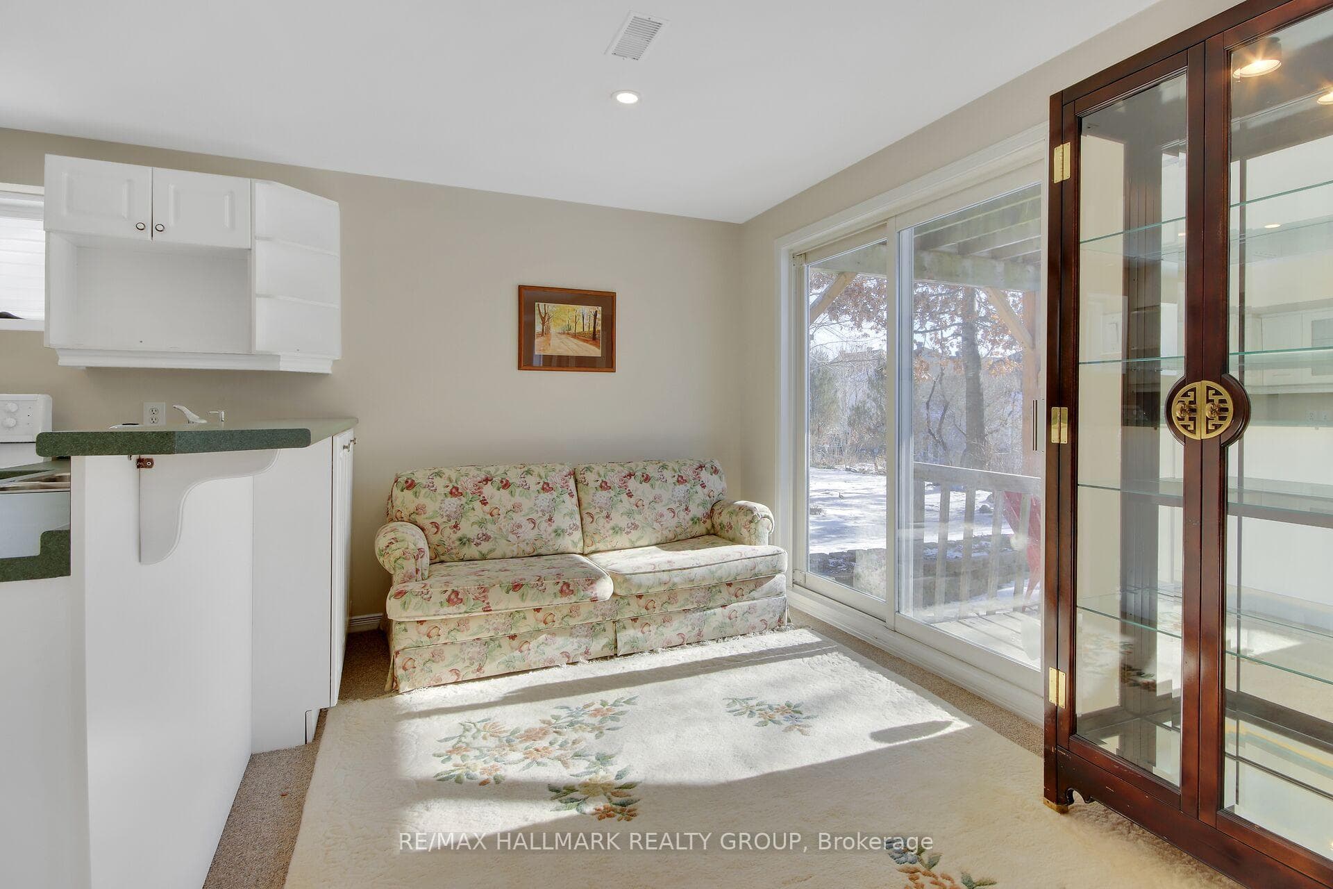 73 Goldridge Drive photo 33