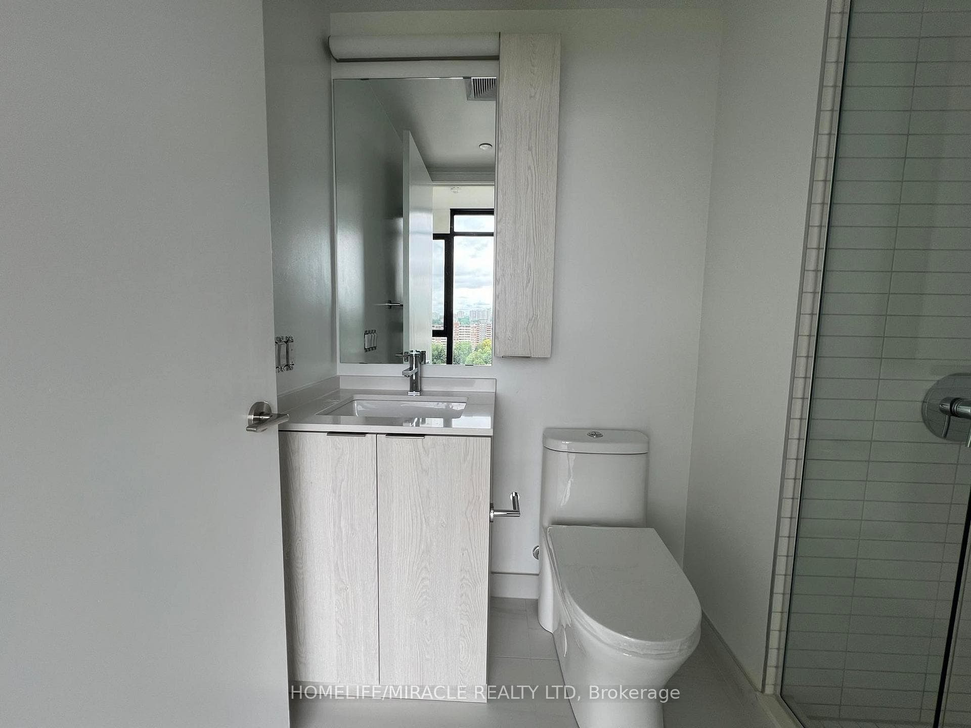 86 Dundas Street Unit 1504 photo 16