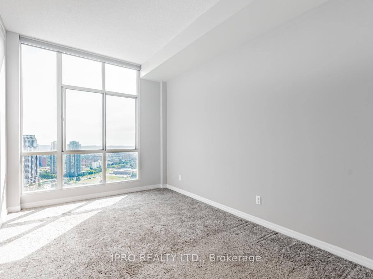 220 Burnhamthorpe Road Unit 3202 photo 20