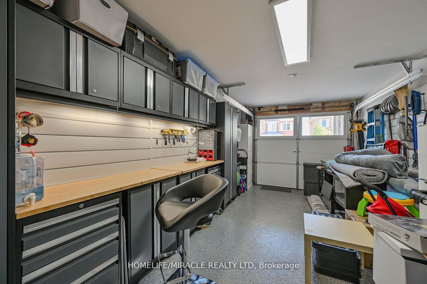 61 Bannister Crescent photo 34