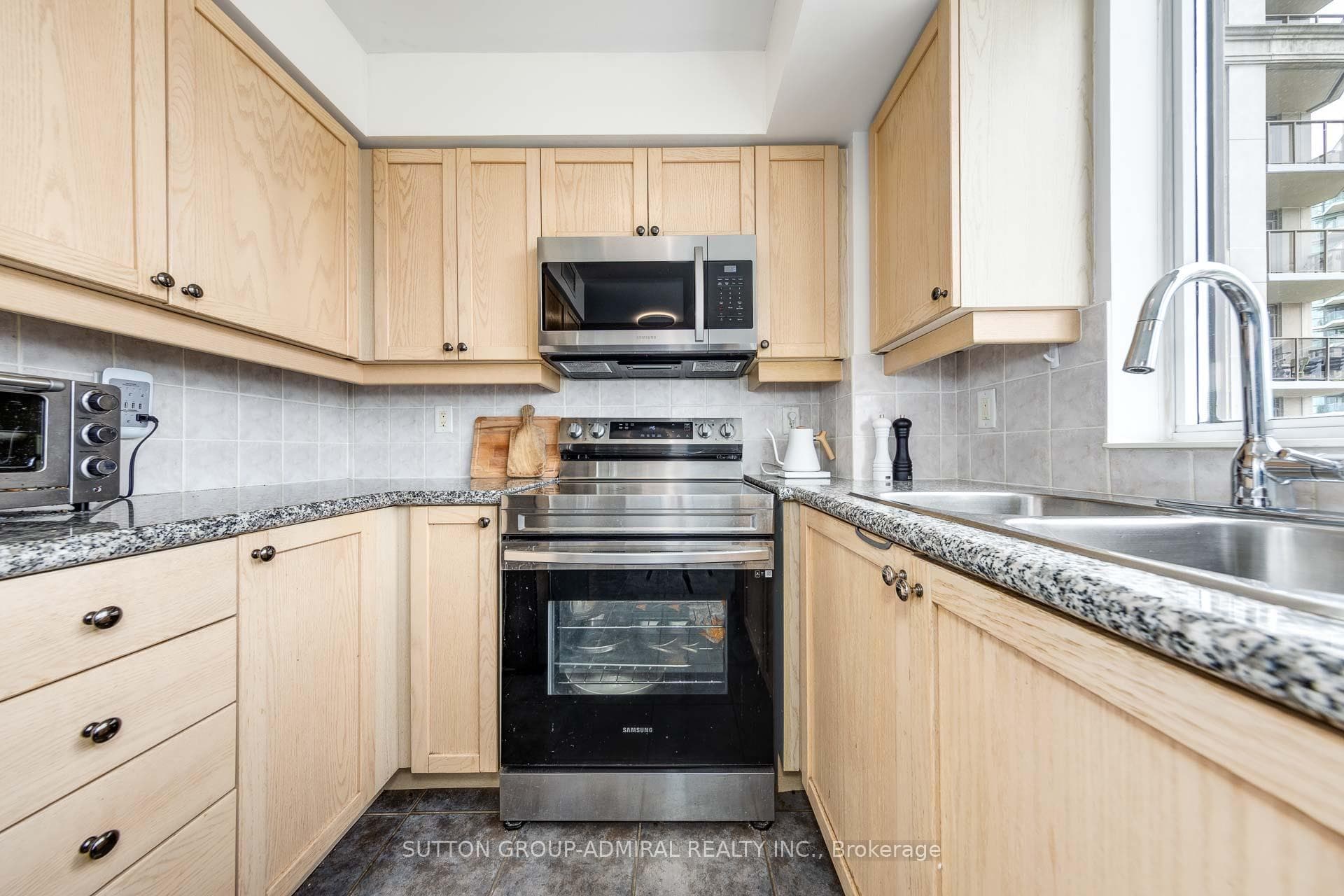 78 Harrison Garden Boulevard Unit 1502 photo 8