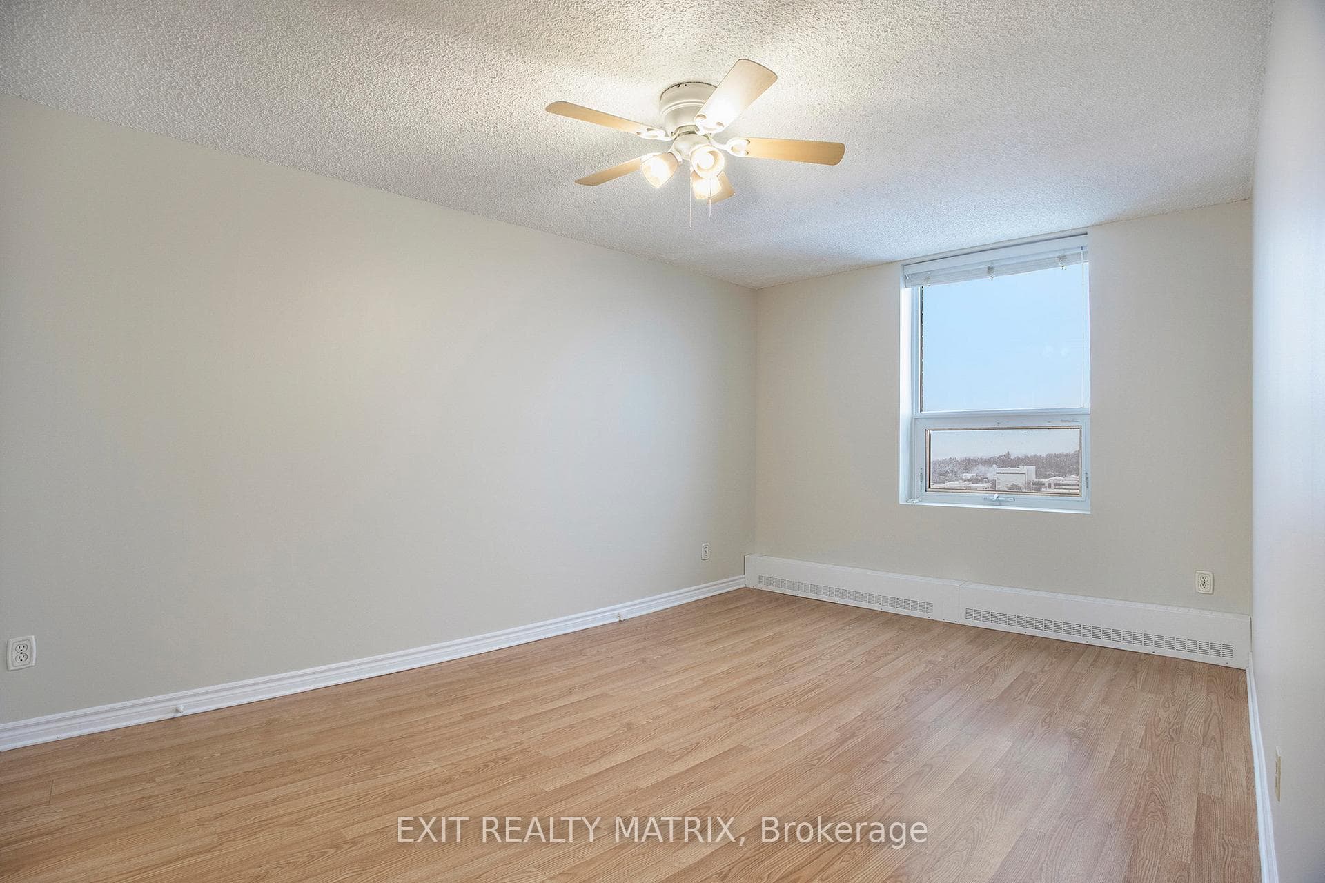 665 Bathgate Drive Unit 1507 photo 12