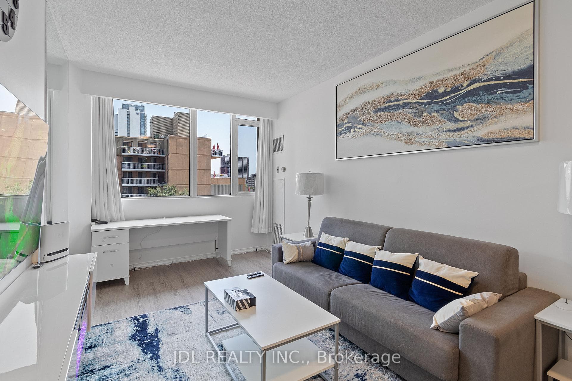 555 Yonge Street Unit 510 photo 9
