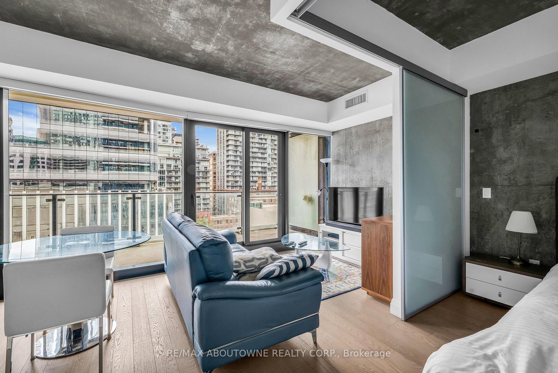 224 King Street Unit 702 photo 6