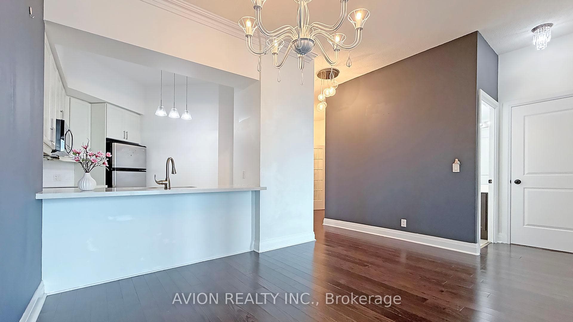 70 Absolute Avenue Unit 2905 photo 14