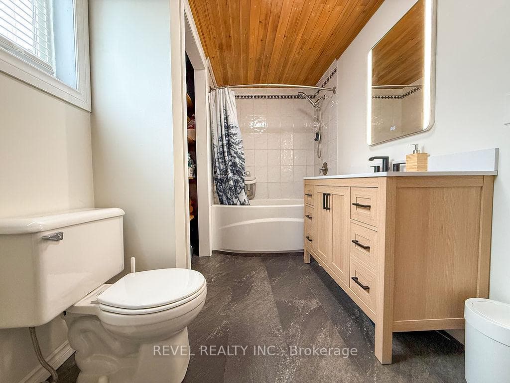 913 Ferguson Road photo 28