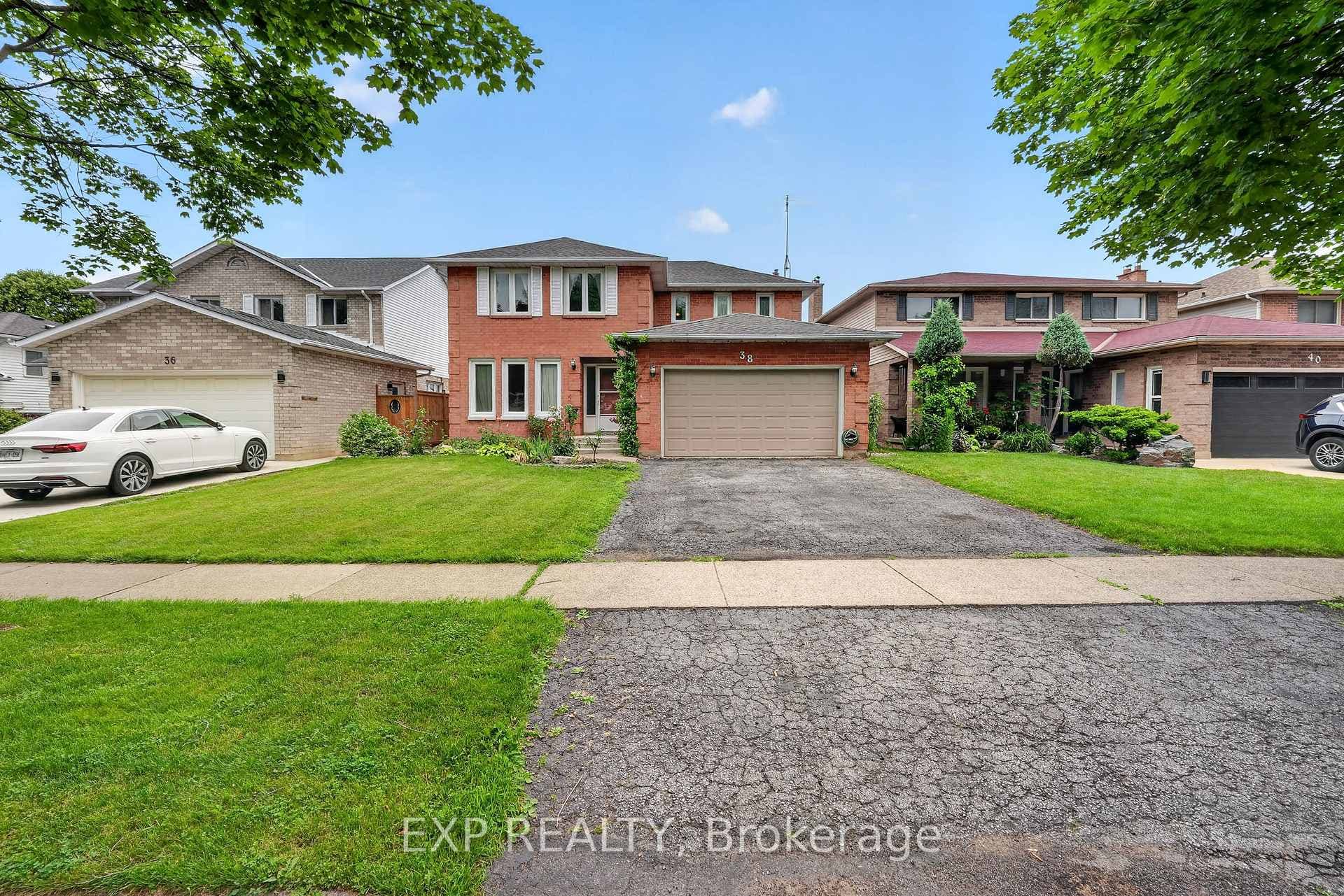 38 Farmington Drive photo 2