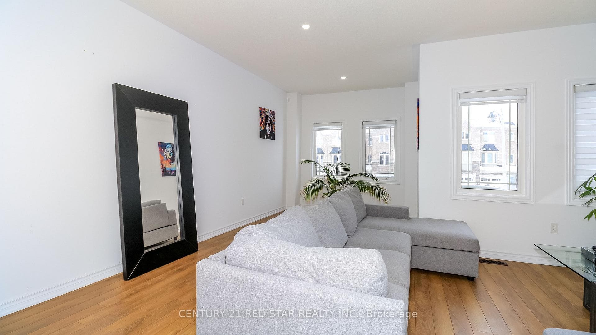 32 Milson Crescent photo 10