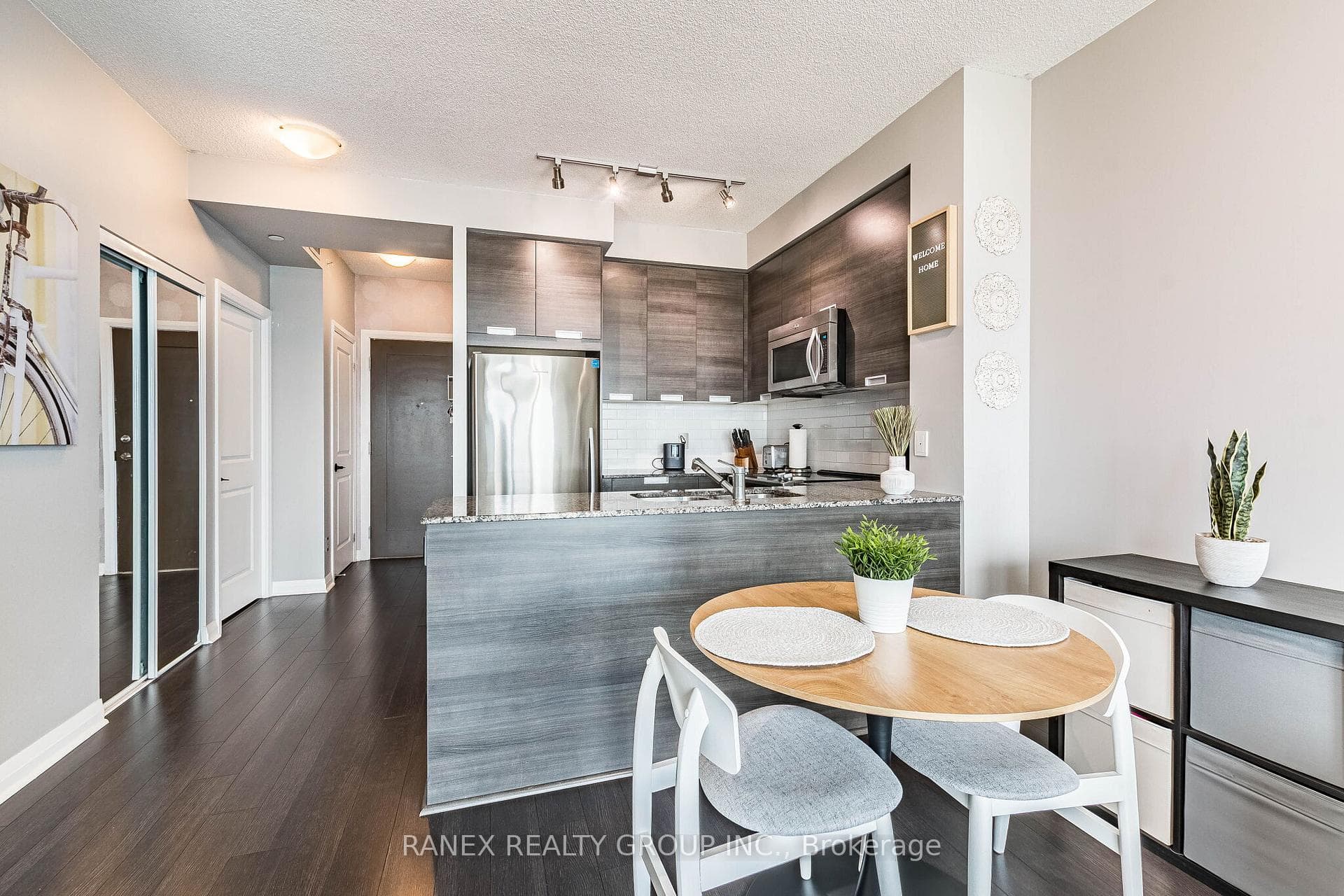 75 Eglinton Avenue Unit 2106 photo 13