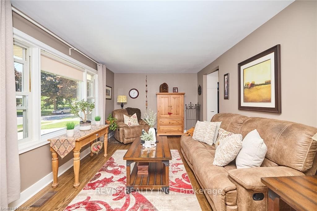 3347 Marion Avenue photo 7