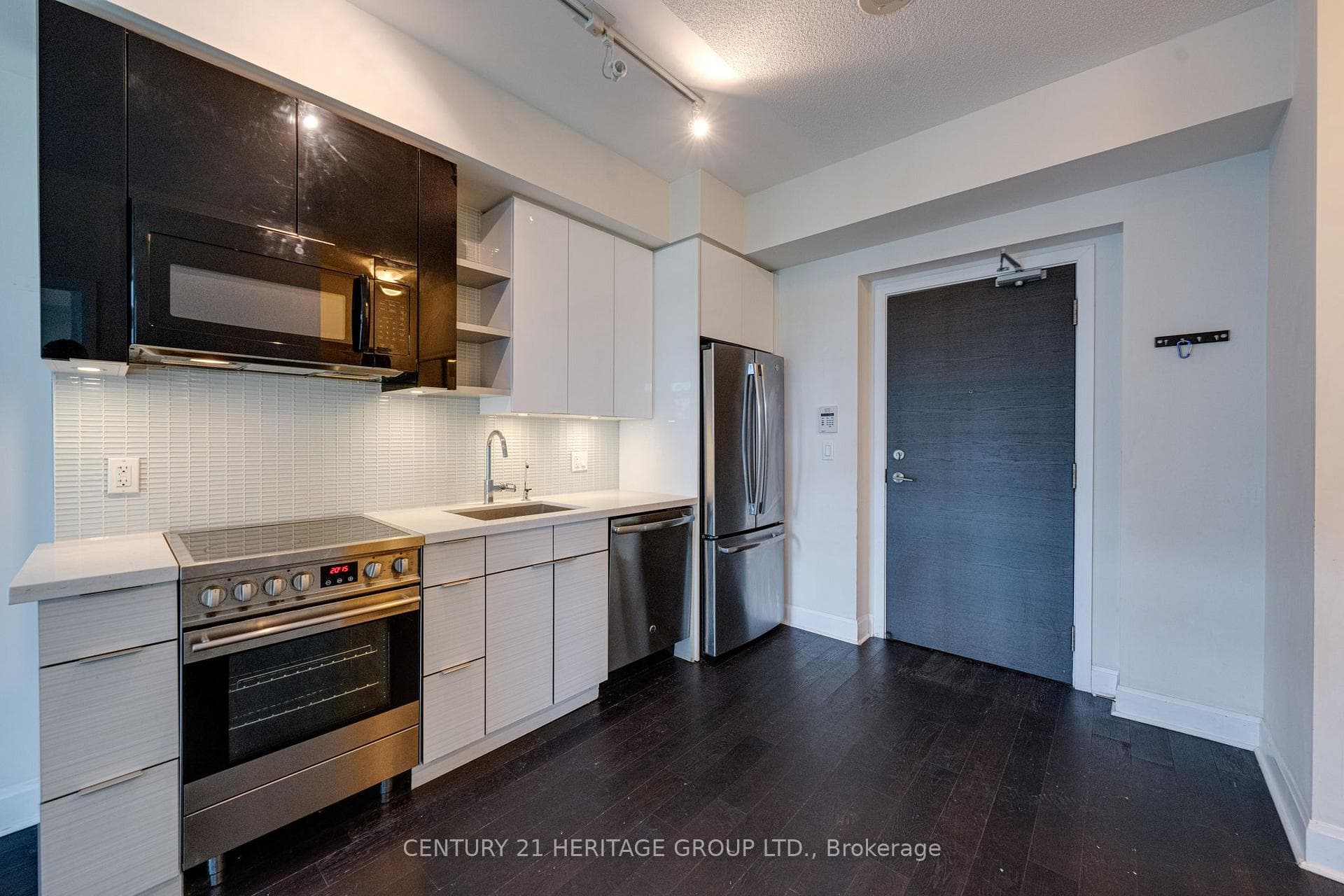 33 Shore Breeze Drive Unit 407 photo 11