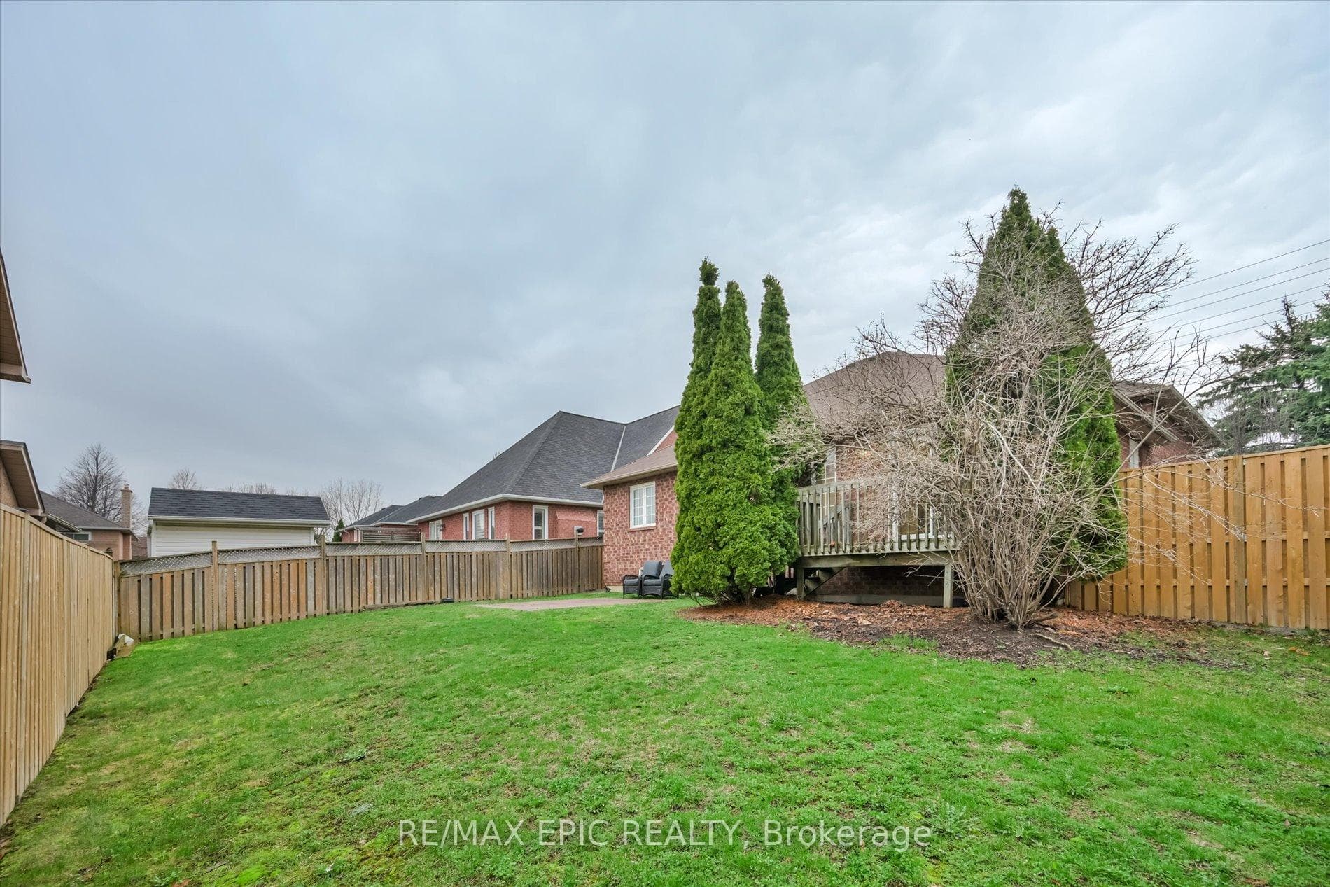 33 Emmett Place photo 43