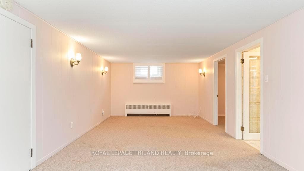 16 Pritchard Place photo 19