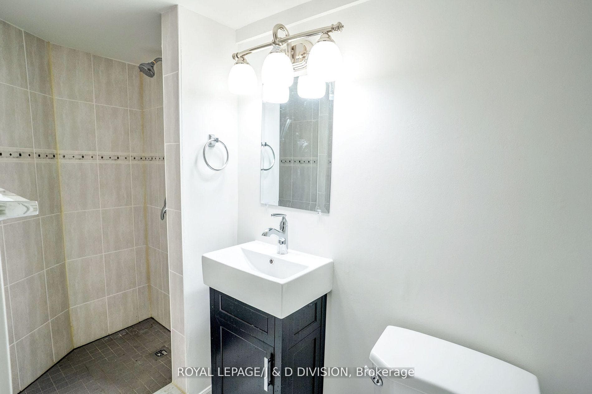 94 Brookside Drive photo 36