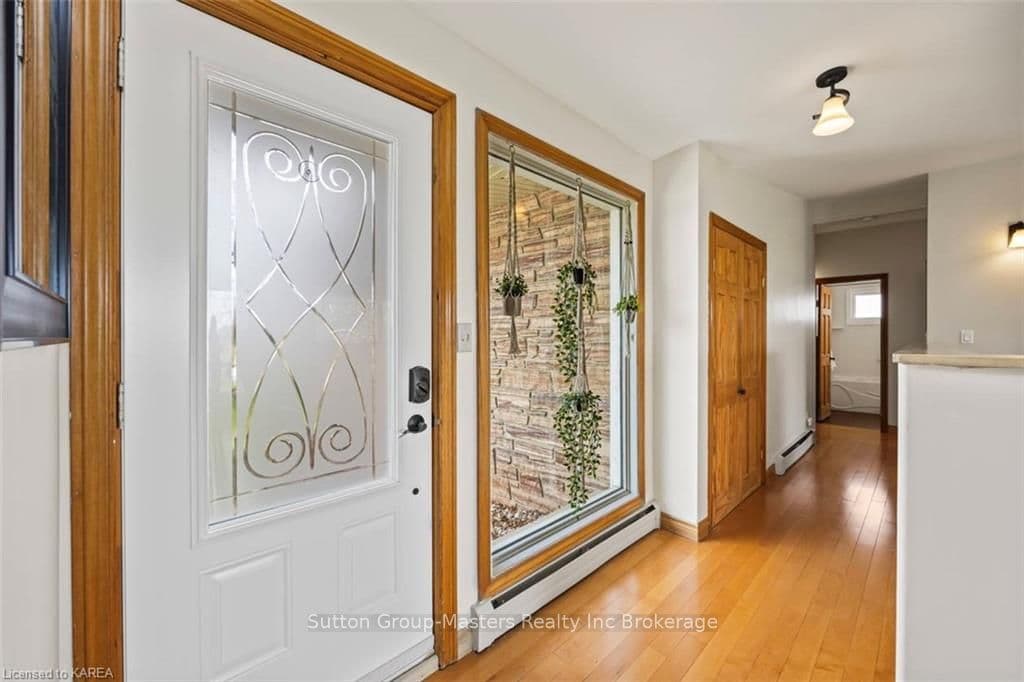 2353 MCIVOR Road photo 6