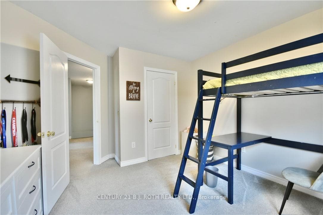 100 ATLANTIS Drive photo 26