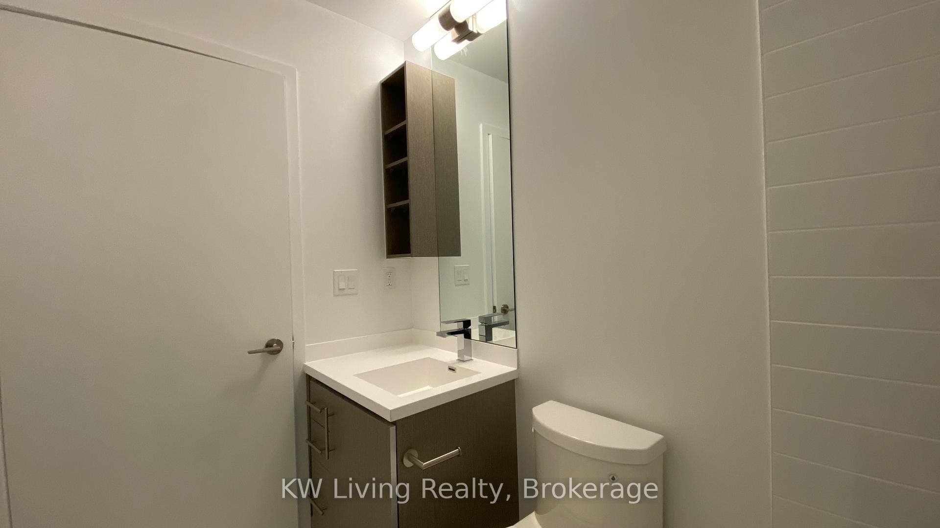181 Huron Street Unit 1404 photo 16