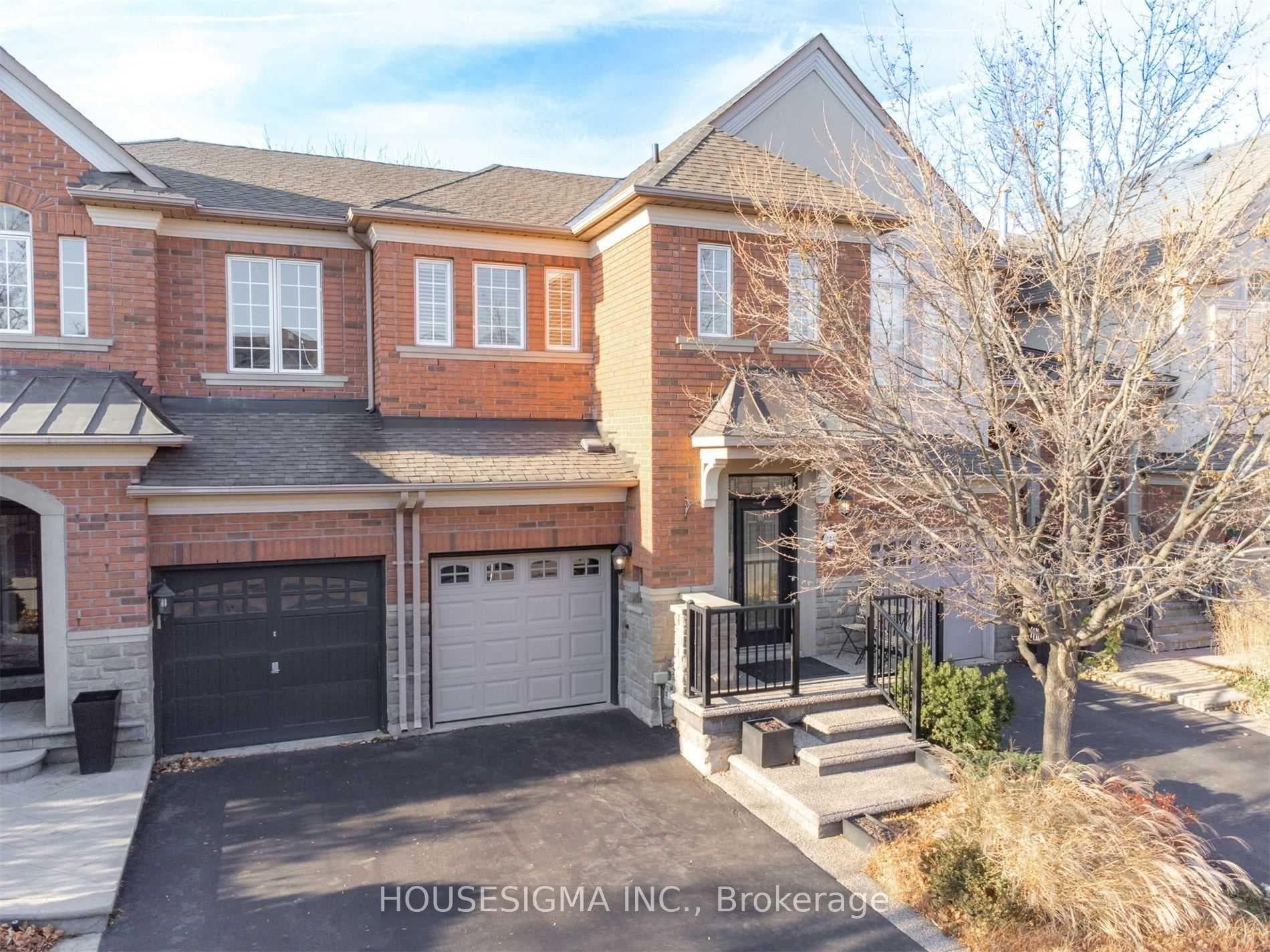 244 Tawny Crescent photo 1