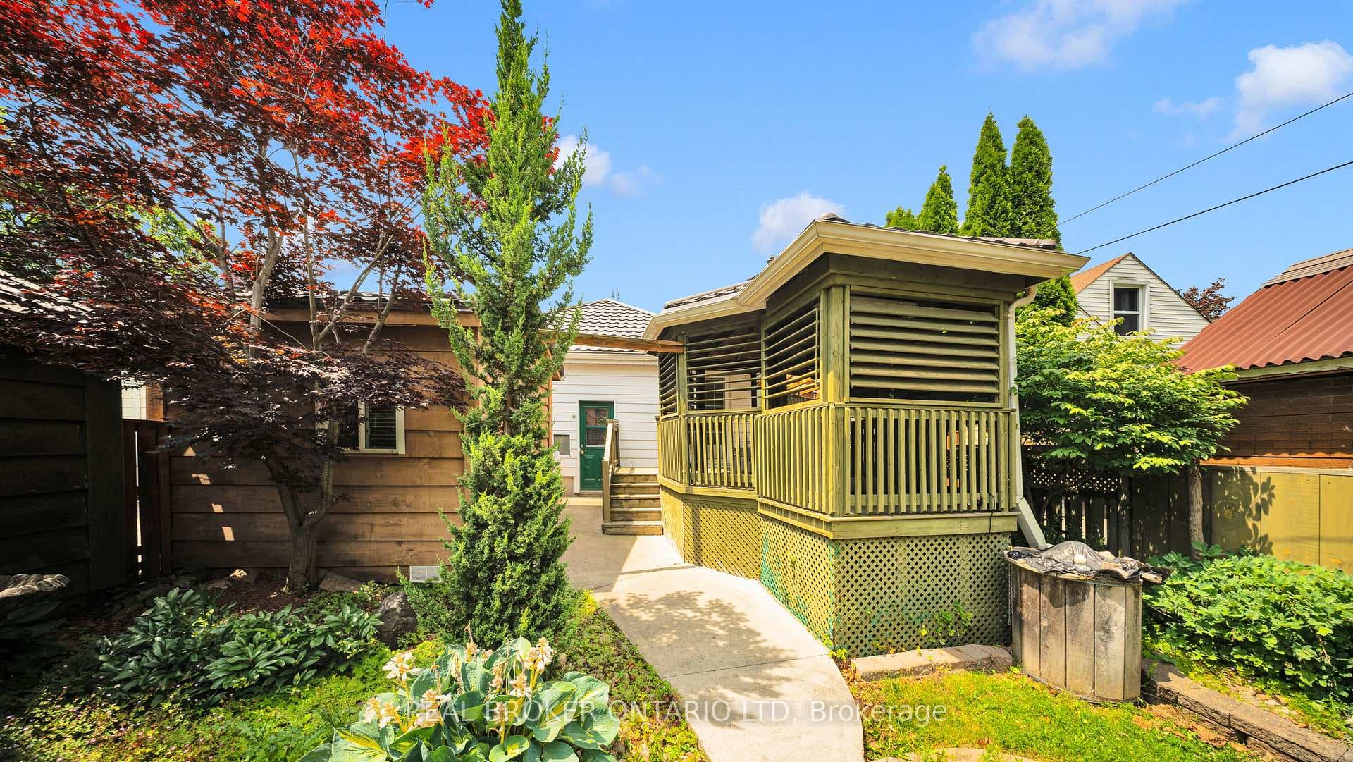 74 Sterling Street photo 31
