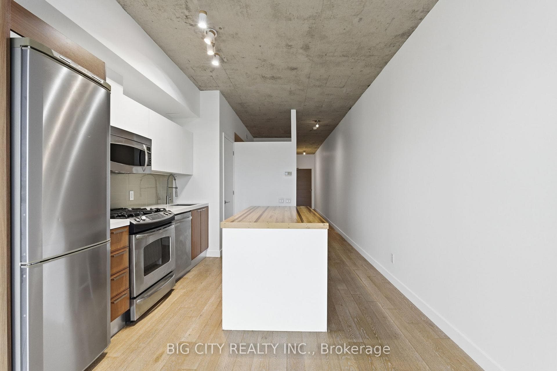 25 Stafford Street Unit 502 photo 9