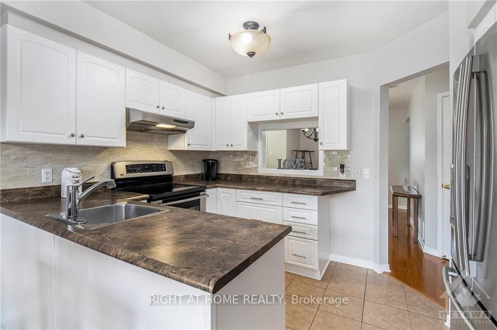 2086 VALIN Street Unit 1 photo 11