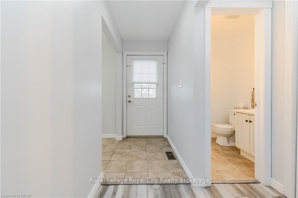 41 WATT Street photo 3