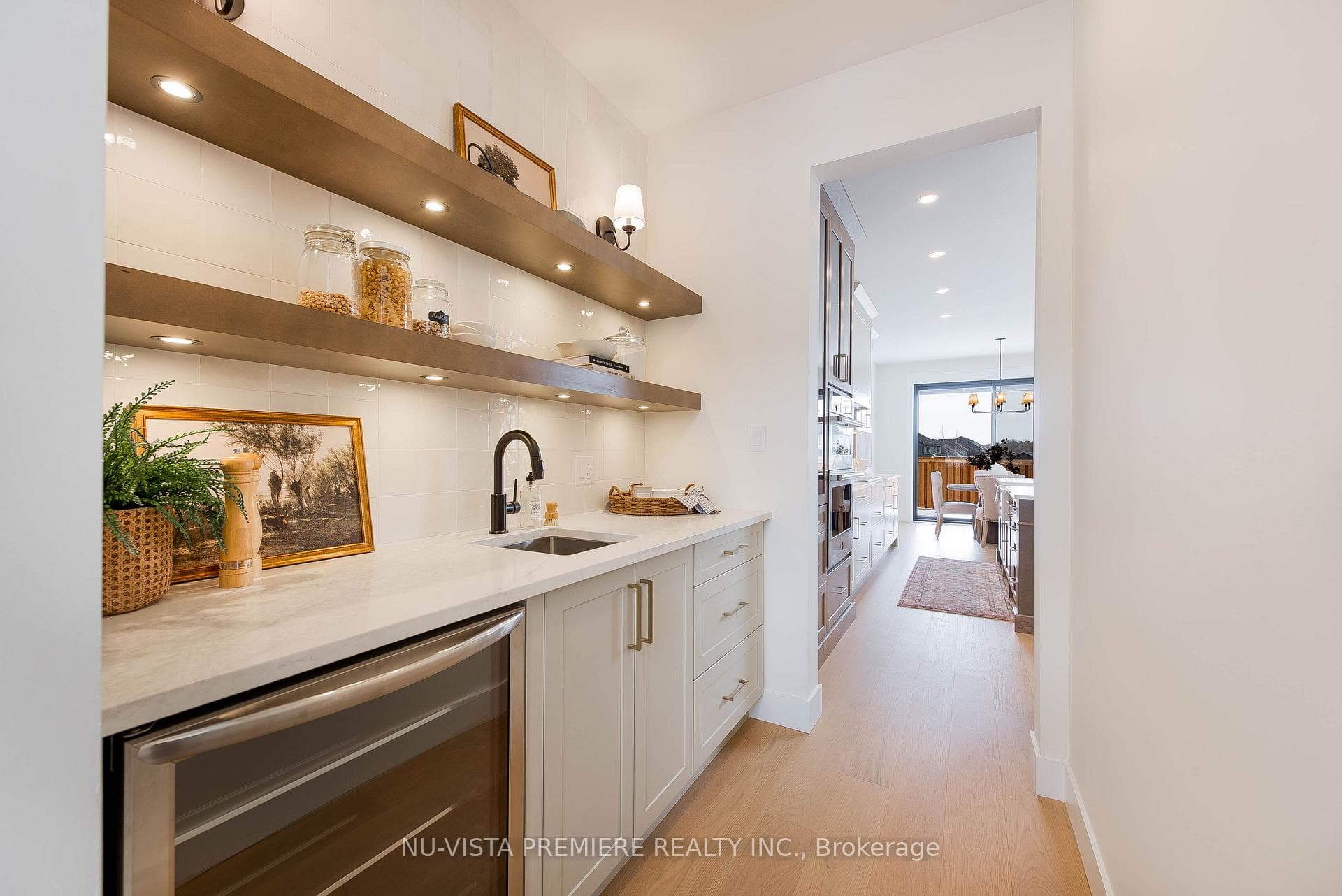 146 Harvest Lane photo 8