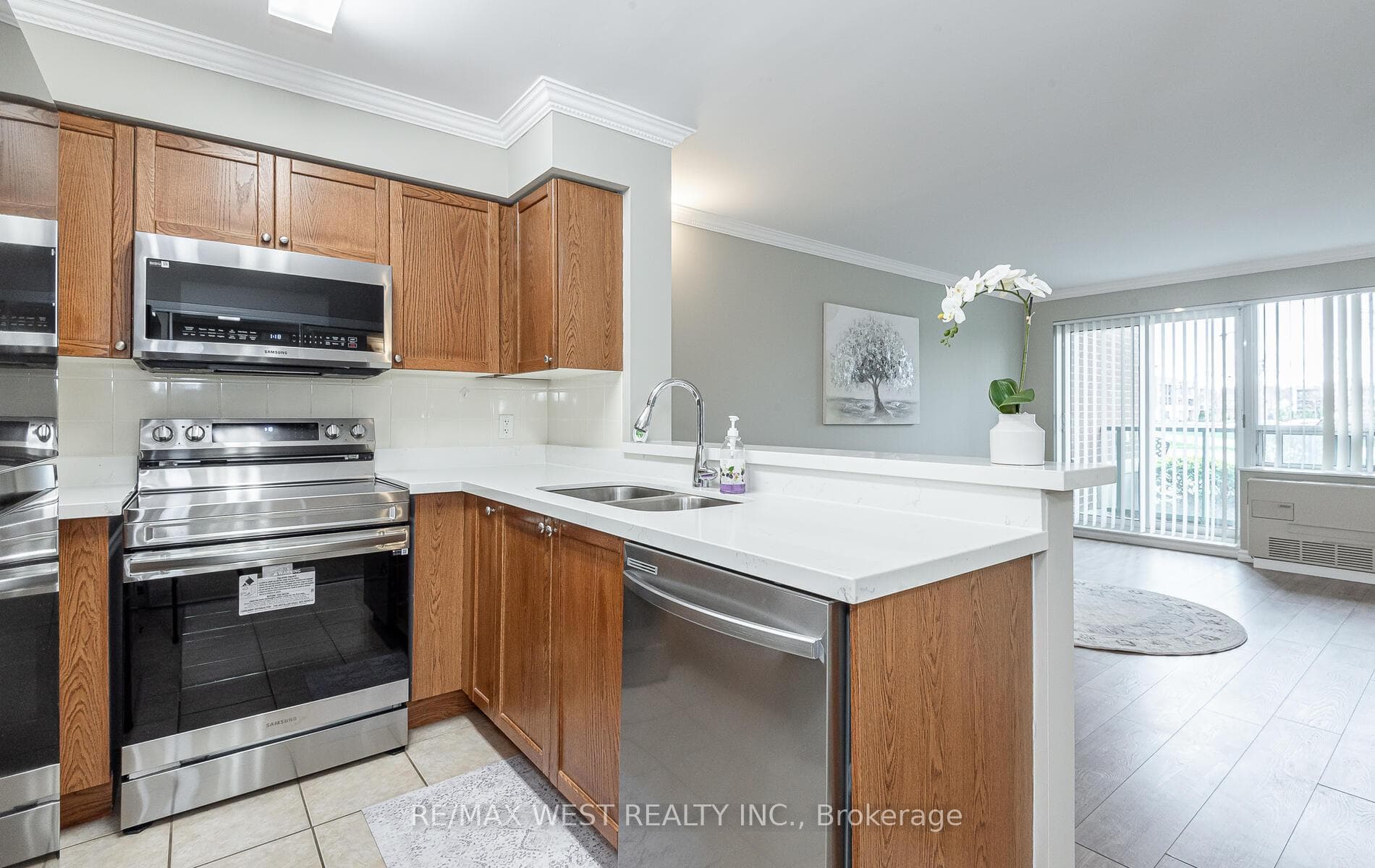 35 Via Rosedale Way Unit 110 photo 8