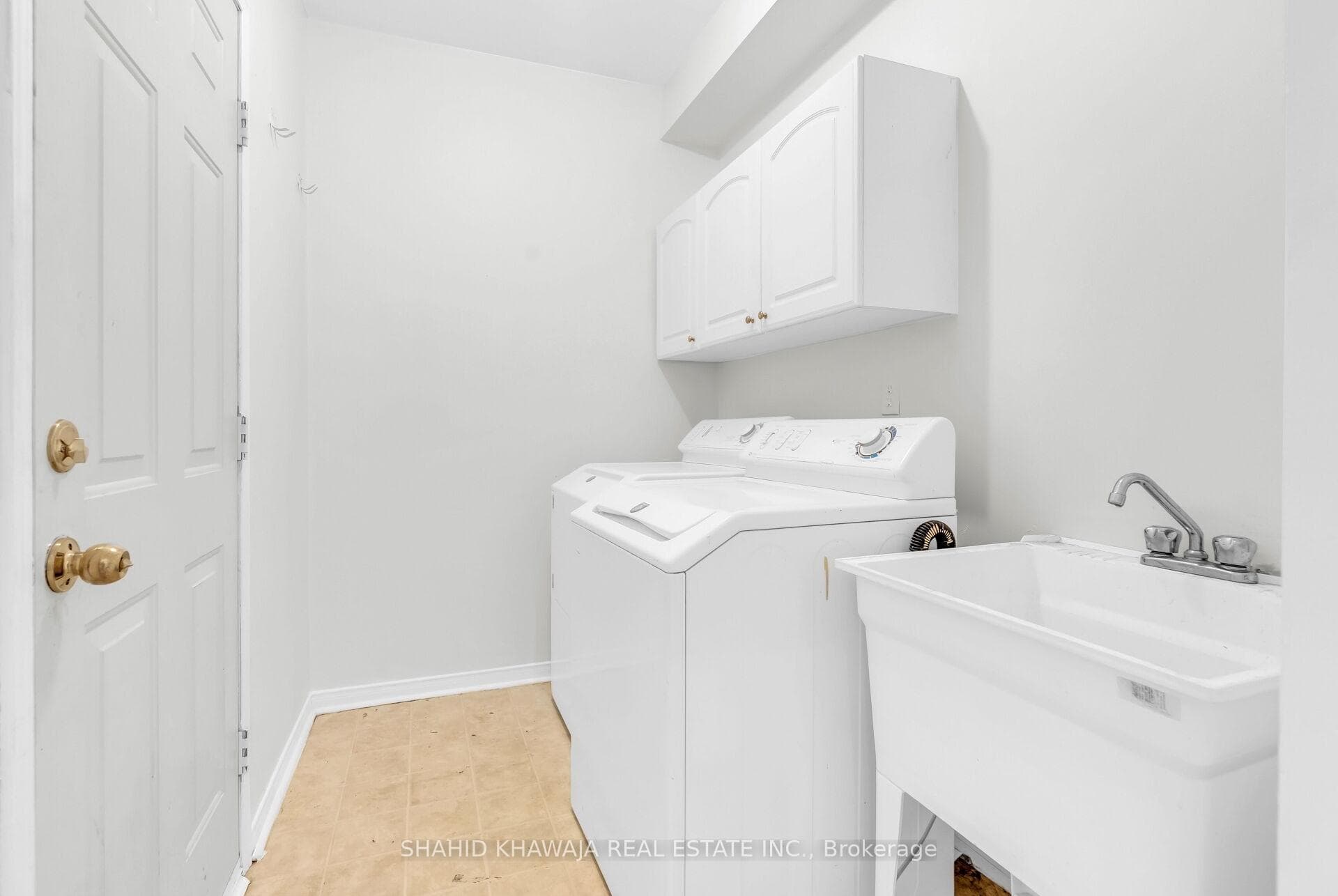 7683 Black Walnut Trail photo 21