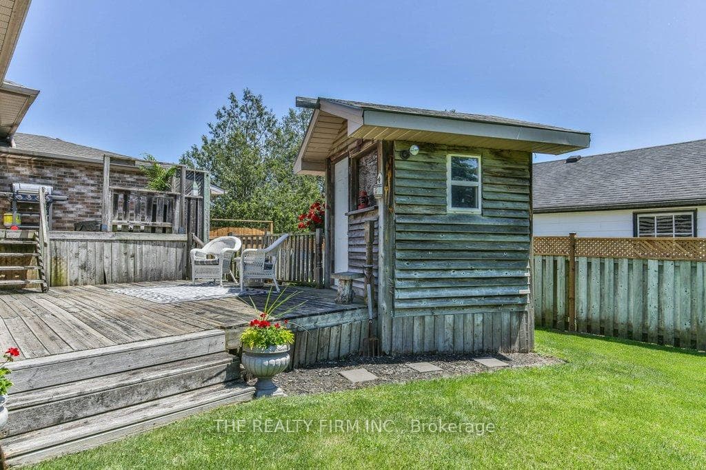 273 Clara Street photo 35