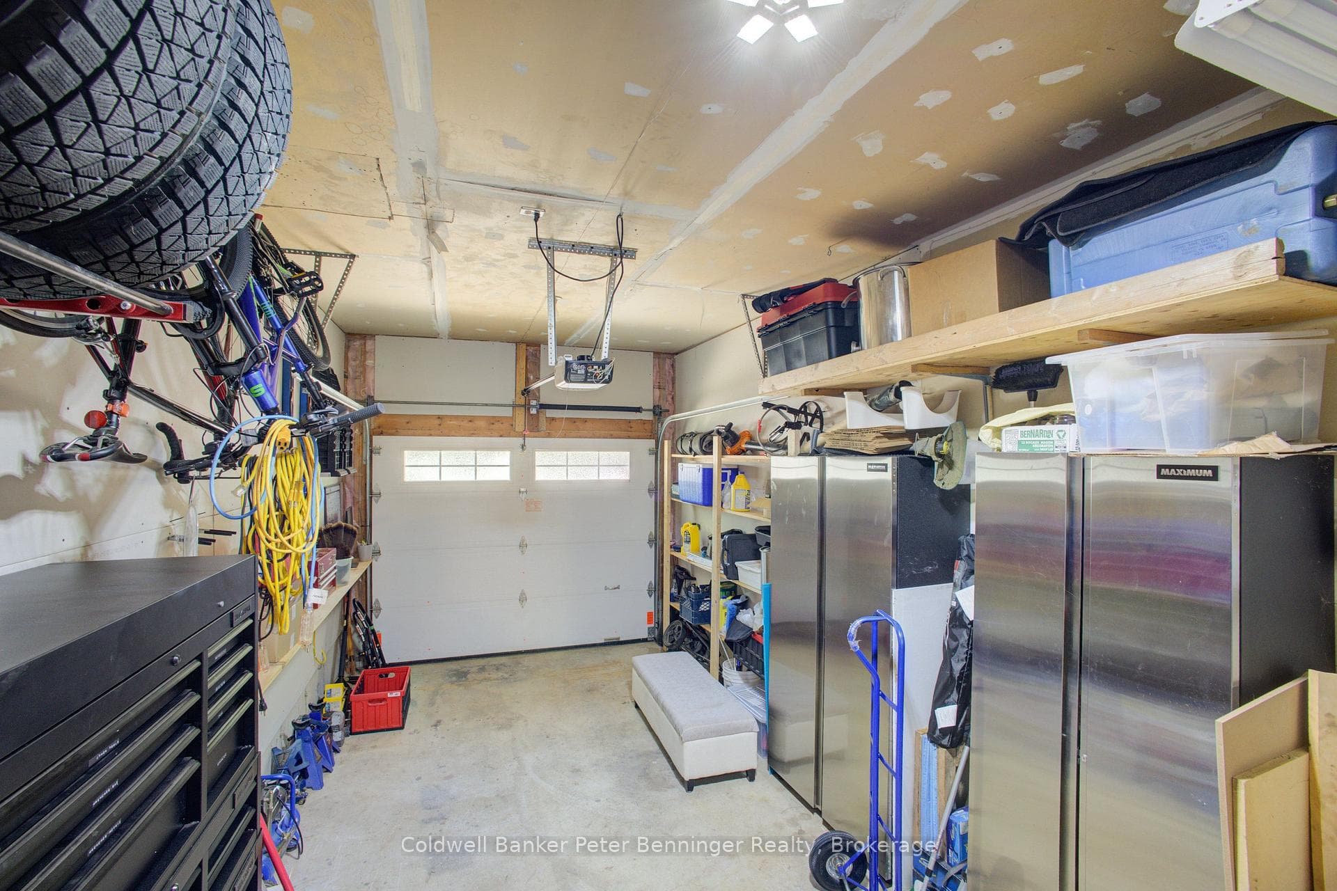 737 Mackendrick Drive photo 18