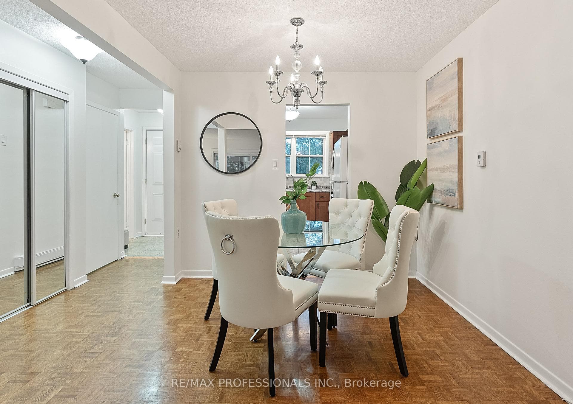 580 Renforth Drive Unit 51 photo 11