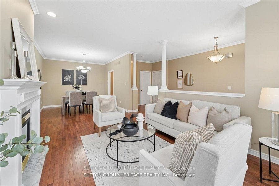 1886 Pine Grove Avenue photo 8