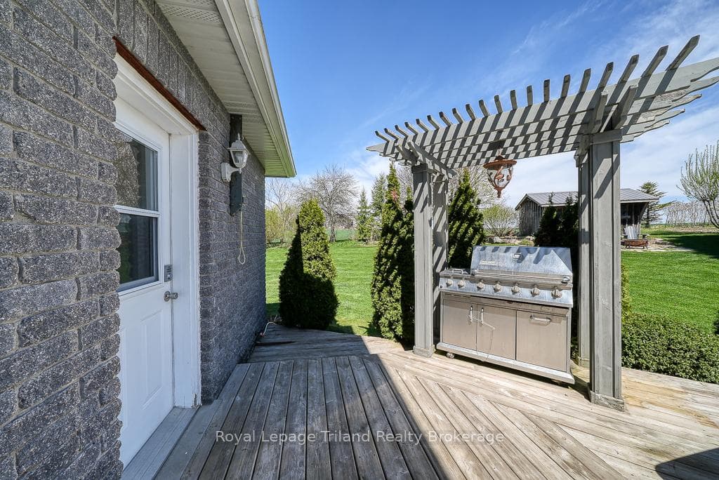 596124 Strathallan Road photo 43