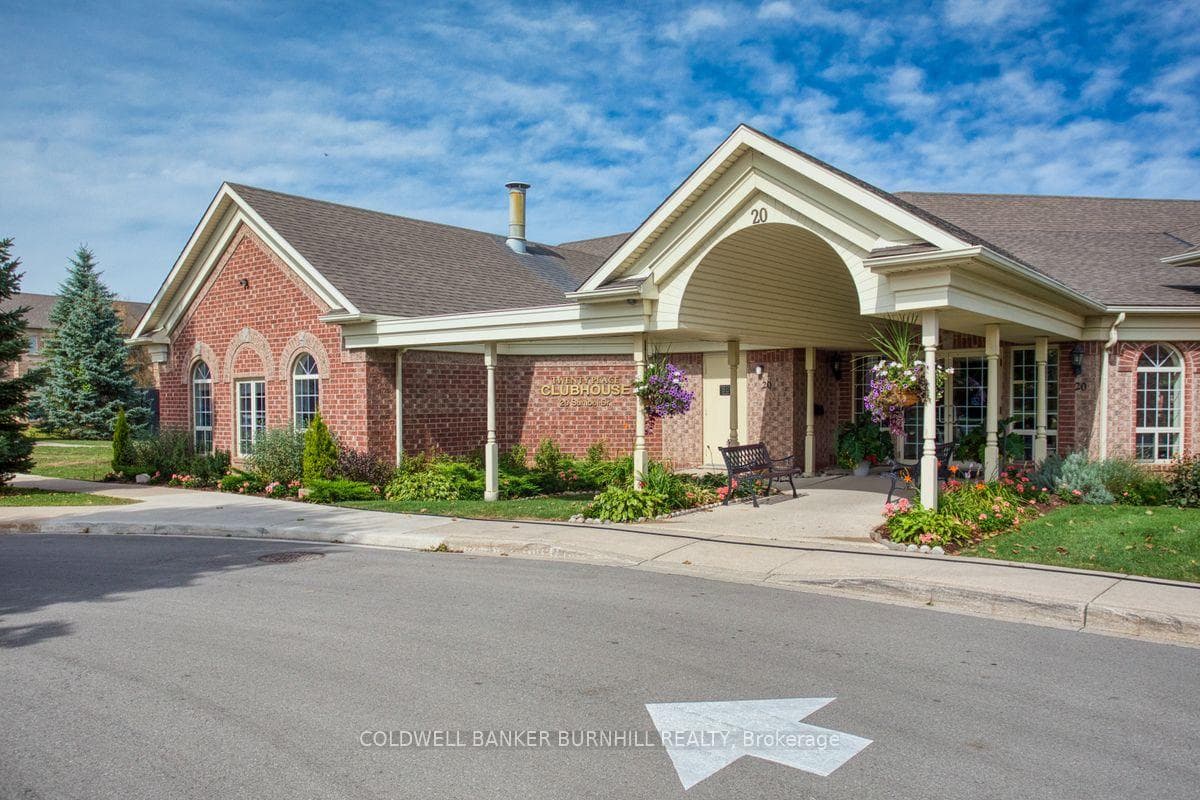 87 Twentyplace Boulevard photo 39