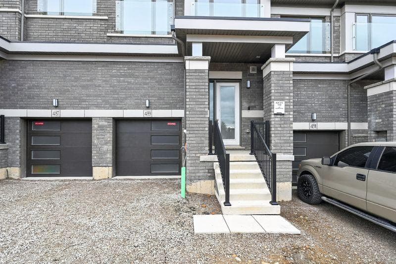 489 Jack Wilford Way photo 2