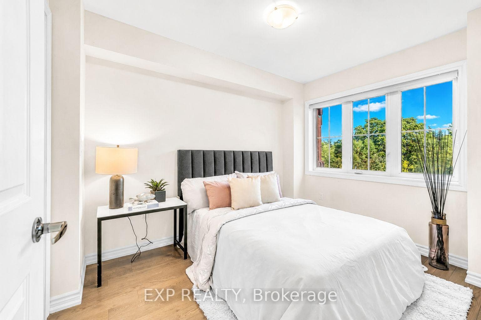 7 Delft Drive photo 31