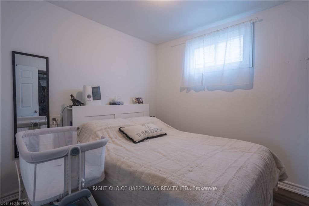 69 HURON Street photo 8