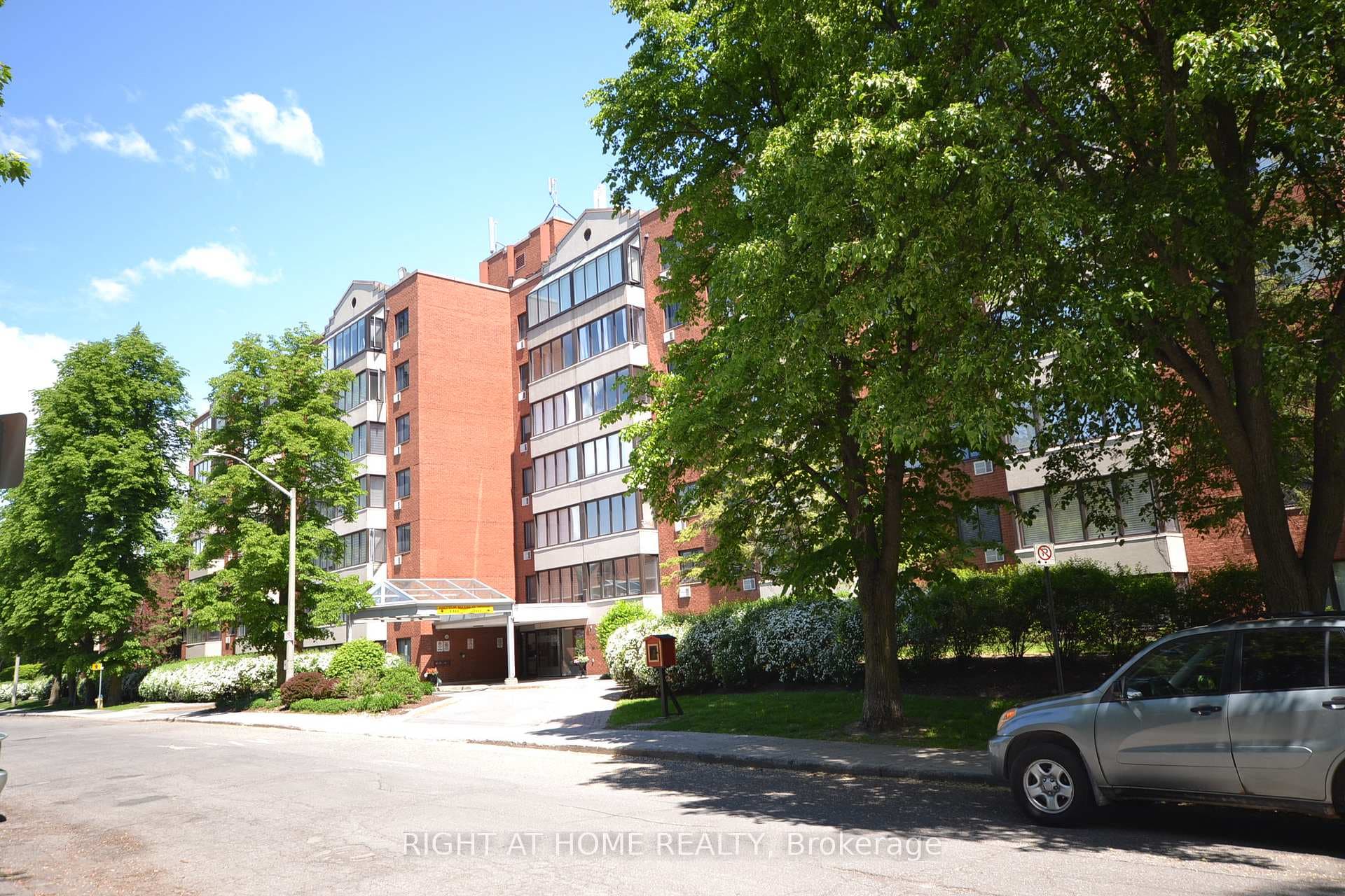 225 Alvin Road Unit 309 photo 2