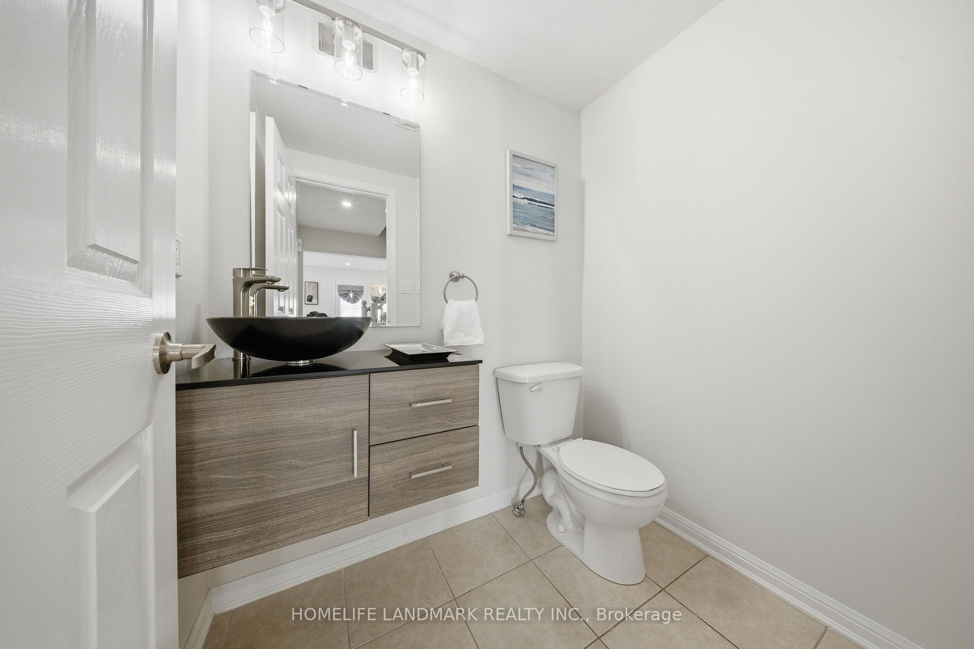 268 Wetenhall Landing photo 9