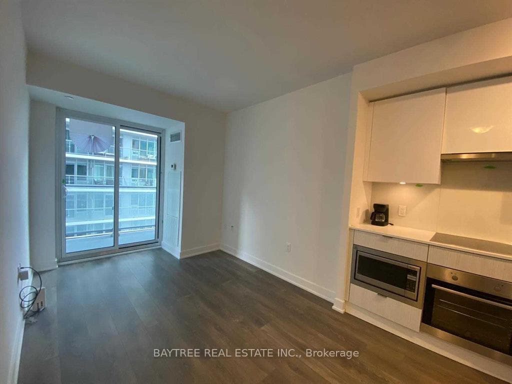 195 Redpath Avenue Unit 1001 photo 2